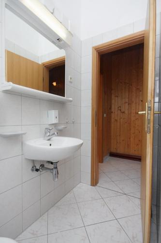 Apartment Pisak 5975d - image 10