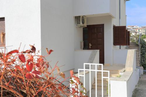 Apartments with a parking space Makarska - 5984 - image 7