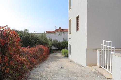 Apartments with a parking space Makarska - 5984 - image 9