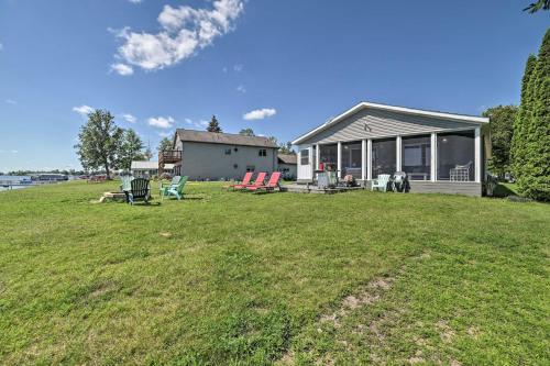 Houghton Lake House with Fire Pit - 2 Mi to Trails! in Houghton Lake (MI)