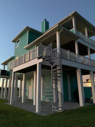 Beach house 3- full bedroom