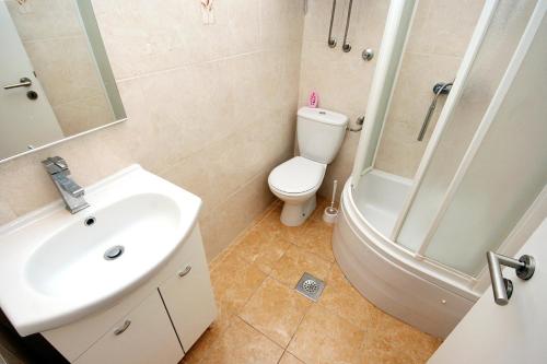 Apartments by the sea Drasnice, Makarska - 6051 Apartments by the sea Drasnice, Makarska - 6051