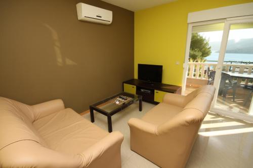Apartments with a parking space Marina Trogir - 6014 - image 11