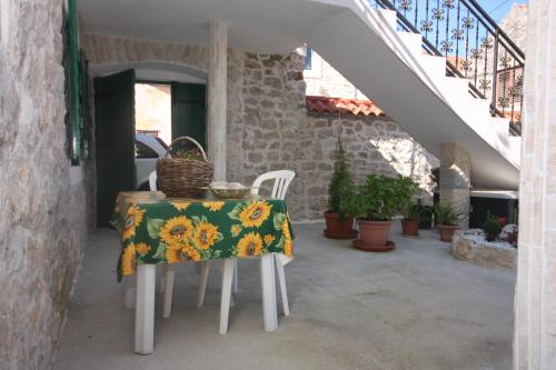 Apartments by the sea Bibinje Zadar - 6200 - image 2