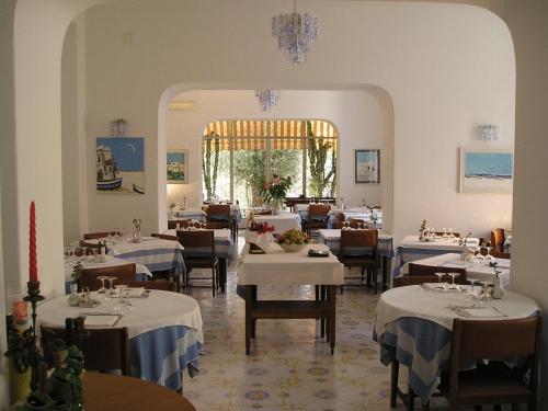 Hotel Candia - image 10