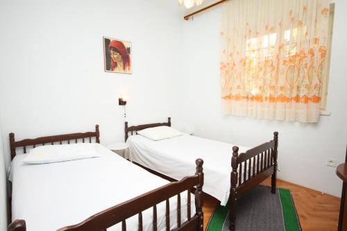 Three-Bedroom Apartment with Terrace image 10