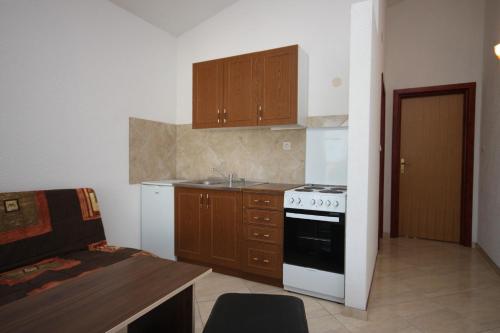 Apartments with a parking space Biograd na Moru Biograd - 6152 - image 4