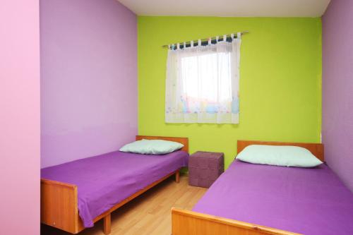 Apartments by the sea Pakostane Biograd - 6161 - image 4