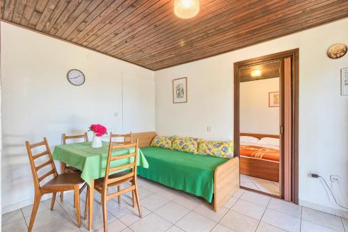 Apartments with a parking space Banjole Pula - 7487 - main image