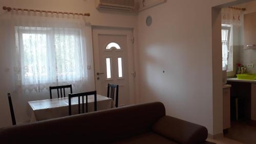 Apartment Pula 7420a - image 5