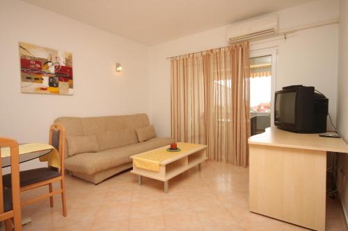 Apartments for families with children Stinjan Pula - 7423 - image 11