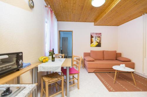 Apartment Vinez 7471a - image 12