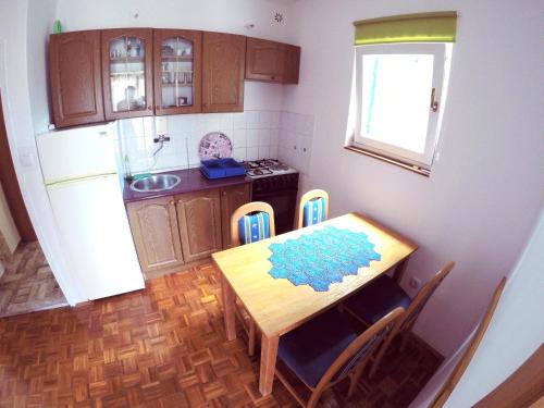 Two-Bedroom Apartment with Terrace and Sea View image 4
