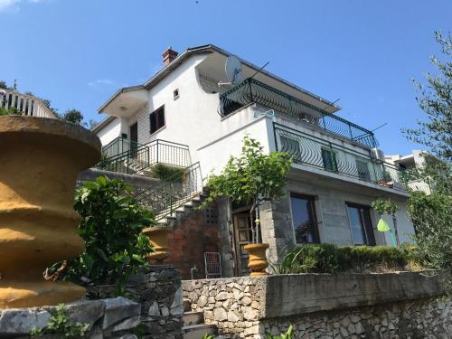  Apartments by the sea Okrug Donji, Ciovo - 7607 in Trogir