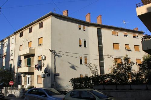 Apartments with WiFi Split - 7586 - image 5