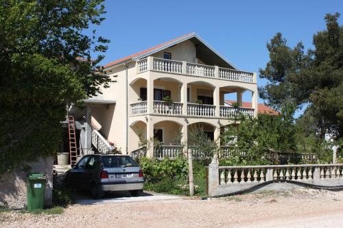 Apartments with a parking space Bibinje, Zadar - 6204 in Bibinje