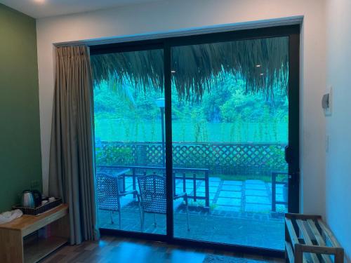 View, CornerCatBa in Lan Ha Bay