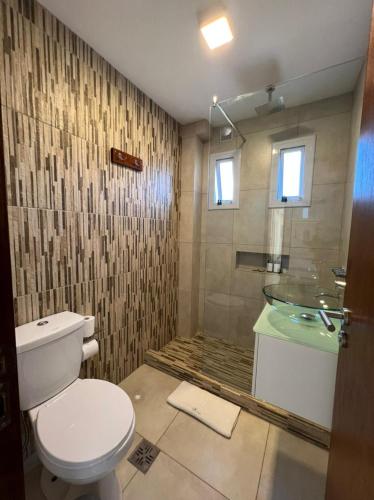 2 bedrooms, 4 beds