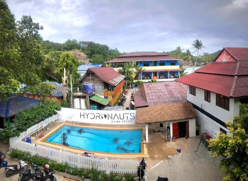 Hydronauts Diving Resort - Koh Tao - Tap to explore photos