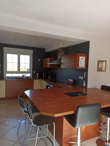virtuve, Maison, 5km de la mer in Fontaine-Henry