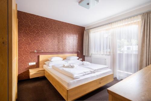 Aparthotel Tschanun Garni - image 7