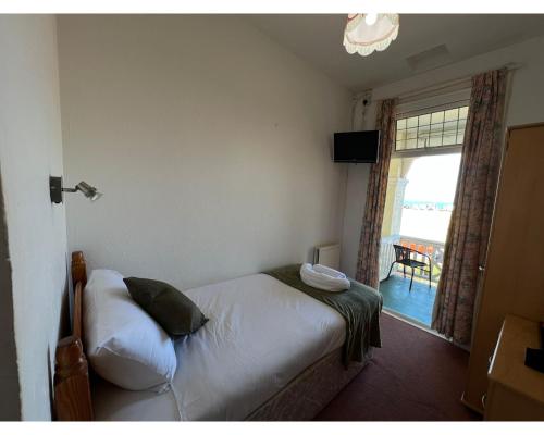 Single room, sea view