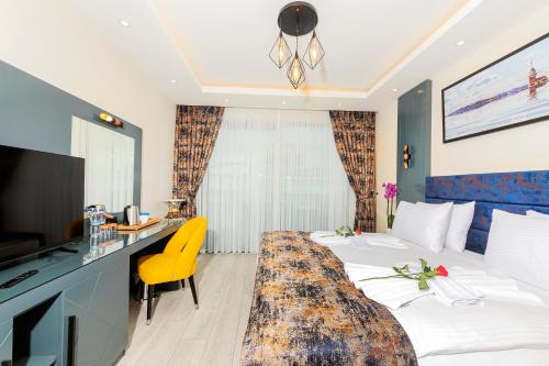 The Magnaura Palace Hotel - image 10