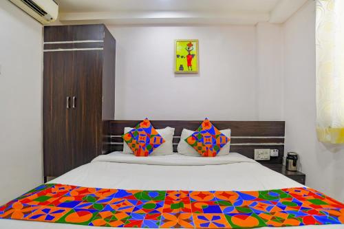 Capital O 8882 Hotel Pishori Residency