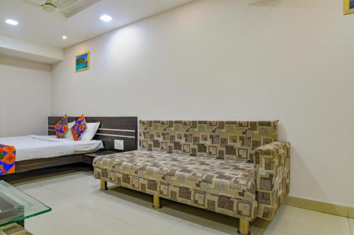 FabHotel Grand Raj