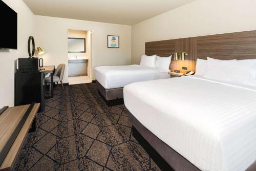 Ramada by Wyndham Modesto Yosemite Area