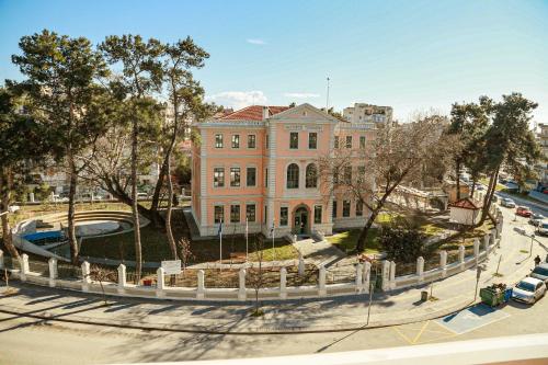 Buitenkant, Urban Apartments in Komotini