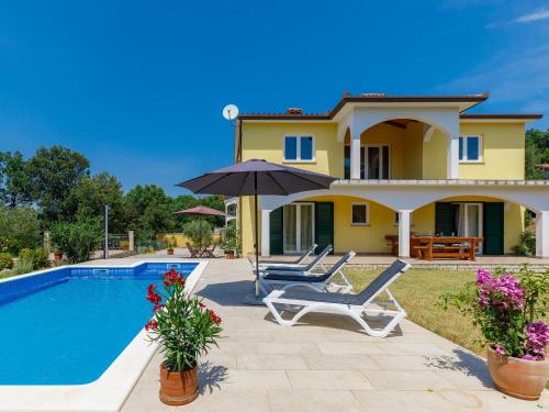 Holiday Home Carla by Interhome
