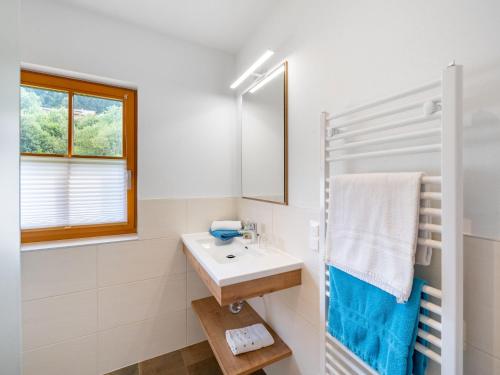 Fürdőszoba, Chalet Bergerlodge by Interhome in Obere Klaus