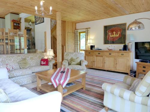  Holiday Home Chalet Eden by Interhome in Blatten im Lötschental
