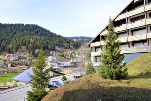  Lovely 1-bedroom vacation studio apartment with pool and sauna in Laax