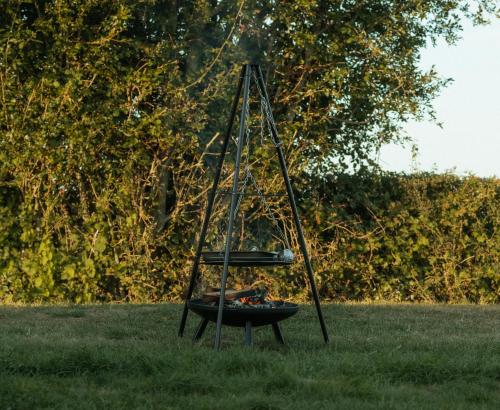 花園, Glamping in Wiltshire the Green Knoll is a charm in 切帕咸