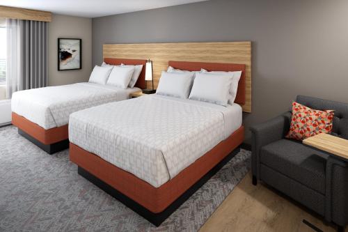 2 queen beds