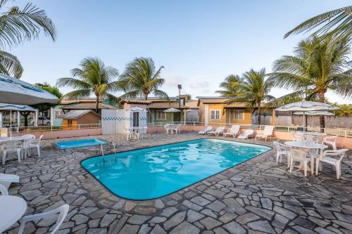 Swimming pool, Chale Mares in Estância