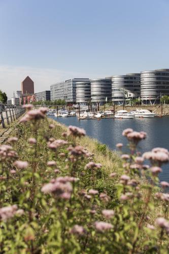 Mercure Hotel Duisburg City - image 11