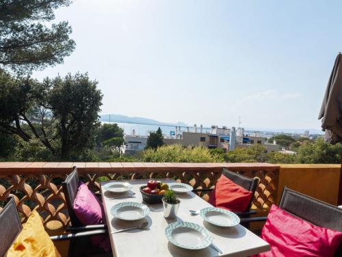Apartment Grace by Interhome near Le Coelacanthe