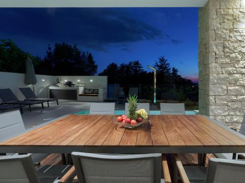 Holiday Home Villa Irena by Interhome in Basanija