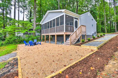 Relaxing Riverfront Cottage with Boat Dock!