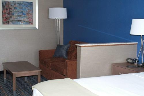 Holiday Inn Express Rocklin - Galleria Area, an IHG Hotel