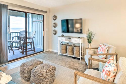 Oceanfront Condo with Furnished Deck and Views!, Myrtle Beach (fotografie 4)