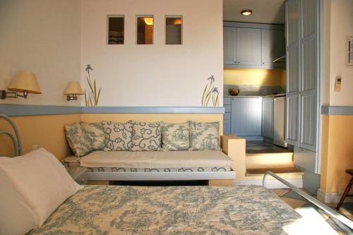 Roi Apartments - image 7