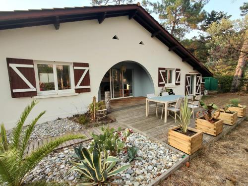 maison landaise à proximité de la plage et centre - Location saisonnière - Biscarrosse