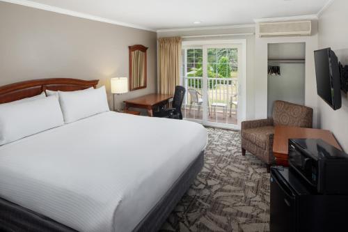 Golden Gables Inn