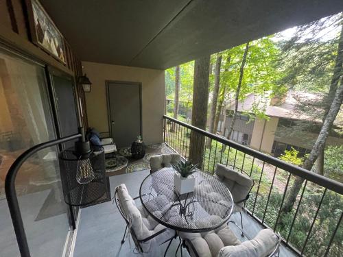 Fully Renovated 3-Bedroom Home, Walk to Ober Mountain & Just Minutes from Gatlinburg in Gatlinburg, USA