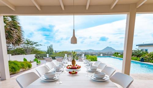 Palvelut, Sombre 14-E in Santa Cruz