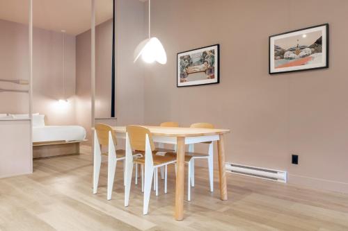 One-Bedroom Apartment image 4
